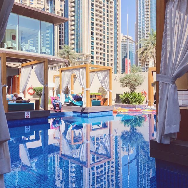 When researching hotels a fab pool is paramount. Needless to say the <a href="/vidadowntown/">Vida Downtown</a> didn’t disappoint! 🙌🏻🧜🏼‍♀️☀️😍