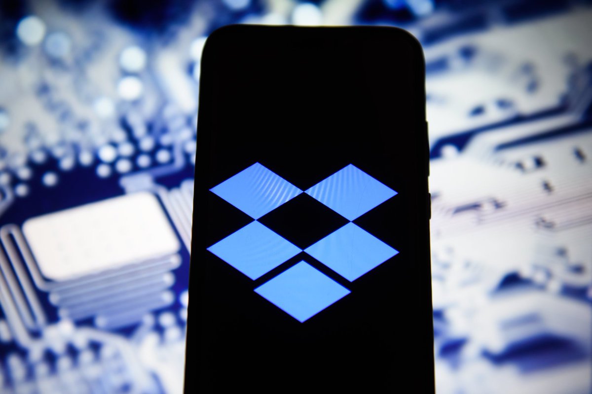 Dropbox limits free accounts to three linked devices