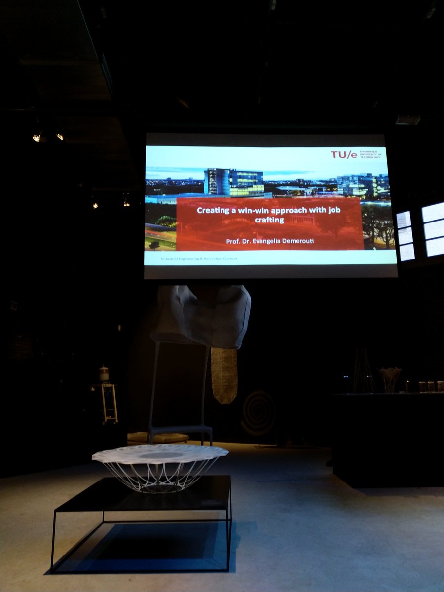 evenck's tweet photo. En @TUeindhoven is ook present bij het #EHVinnocafe van deze week #Eindhoven #werktoekomst #workchange https://t.co/E4BicJMe0L