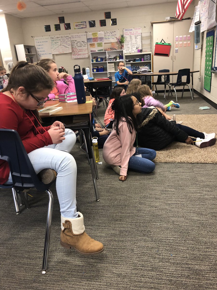 sajensen4's tweet photo. Nothing like teaching these students about Pi! They are mind blown and I love it! #celebratewithDE #PiDay2019 #PanthersEngaged https://t.co/GqrrNDP8lg