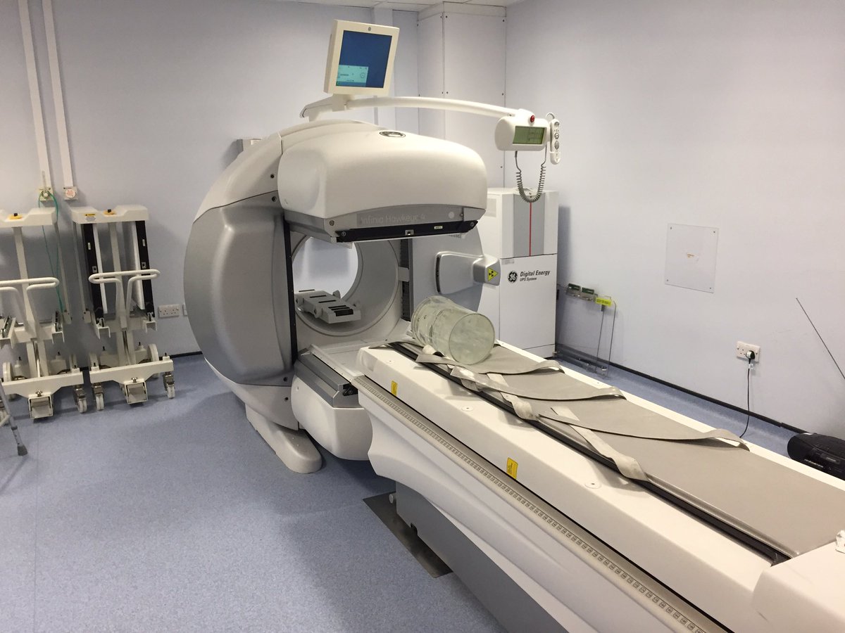 TonyDix14's tweet photo. #HCSWeek2019 @WeHCScientists @gloshospitals in our Nuclear Medicine department we demonstrated the set-up of a QC phantom and the use of the training contamination probe. Thanks to @ipemnews for use of the Outreach materials. @NHSEnglandSW @NHSEngland @NSHCS https://t.co/Bu6KNefmK8