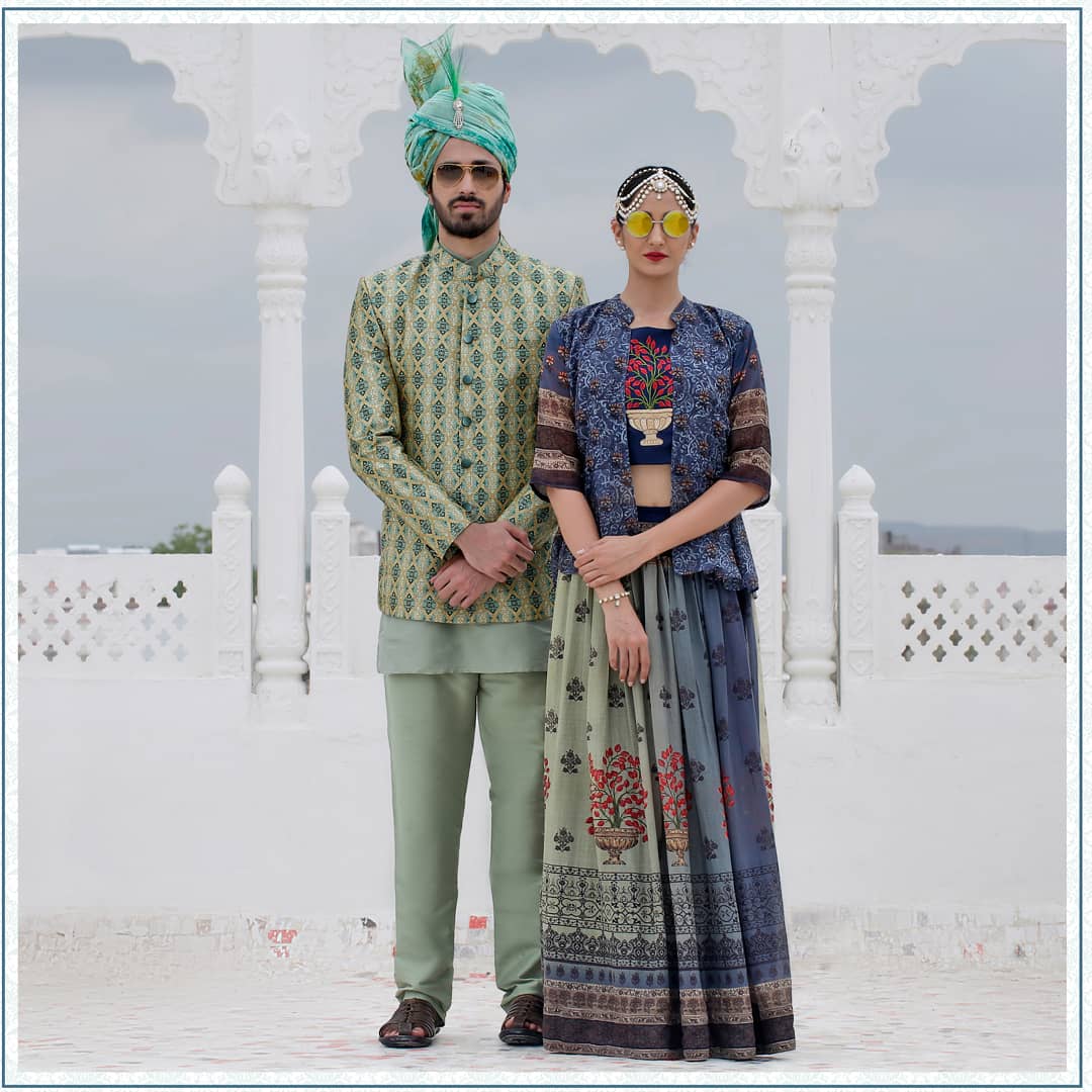 vidhuya's tweet photo. Spring|Summer 2019
Short kurta with Jodhpuri suit!!
#priyanshifashionhouse #mensfashion #indianethnic #indianfusion #kurtastyle #jodhpurilook #fusionwear #elegant #occasionwear #antitrend #summervibes #summerfashion #ss19 #springsummer2019🌼 https://t.co/ERpZkF3Jjk