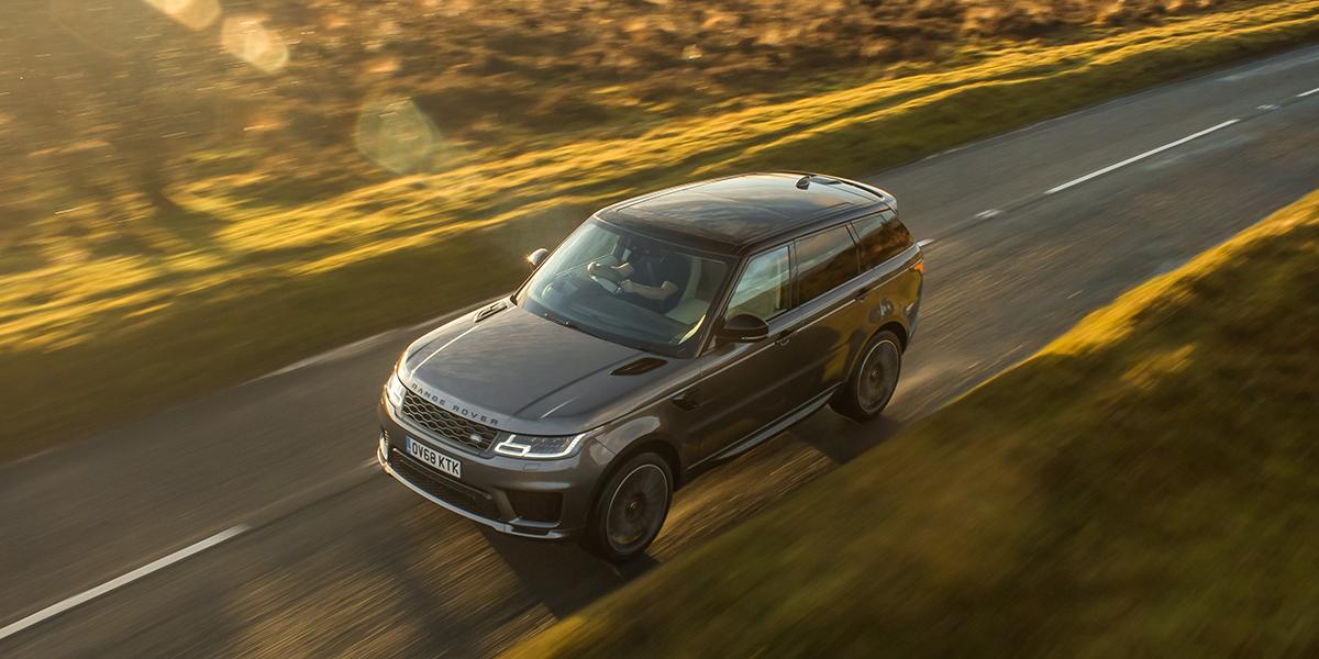 RangeRover's tweet photo. The #RangeRoverSport's potent powertrain options deliver breathtaking performance that's catered to your needs, wherever your day might take you. Learn more: https://t.co/duZLNQk1JS https://t.co/53wUeev1WY
