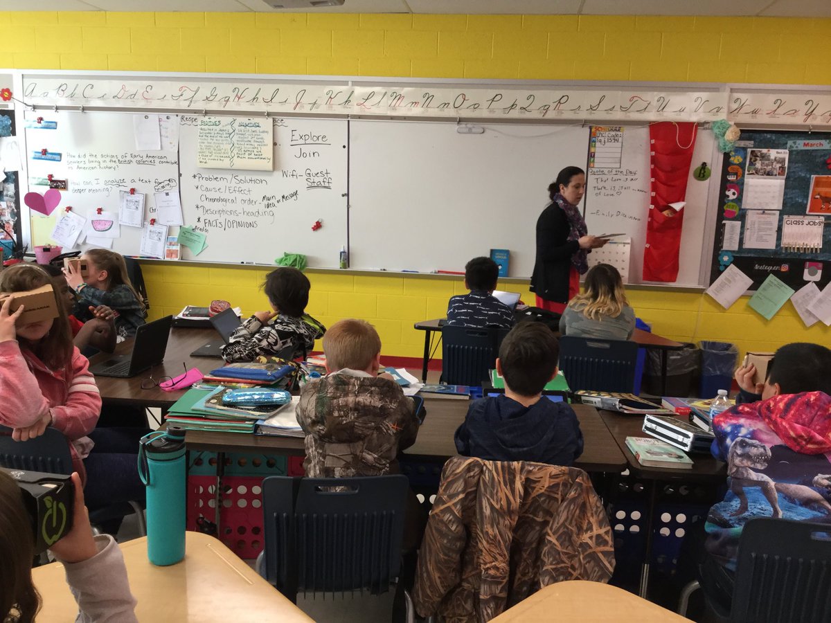 ewitt43's tweet photo. 5th SS and @eklansek are taking a #googleexpeditions to Jamestown, Virginia in @EWaugie class. SS used their devices and #Chromebooks to take the trip. #swexcellence #bearsba https://t.co/sMbCDN19k1