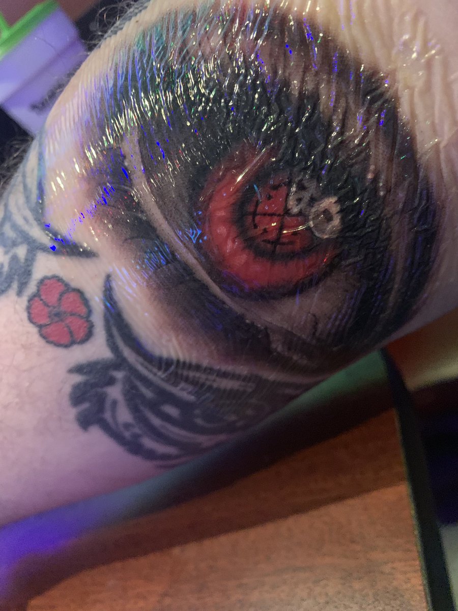 TtavanoTom's tweet photo. Still wrapped in plastic #lifeofagony #aceshightattoo https://t.co/xNbiRG4Jua