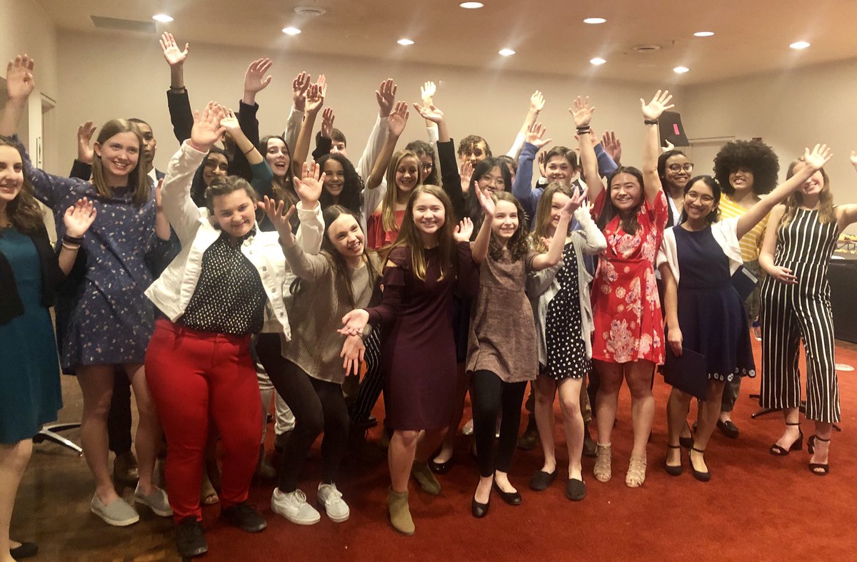 stopthehateUS's tweet image. Good luck to these top 25 #StopTheHate essay contest finalists competing for $100,000 in scholarships and prizes through the @MaltzMuseum! So proud of these #student #upstanders! You’re all winners tonight!!!