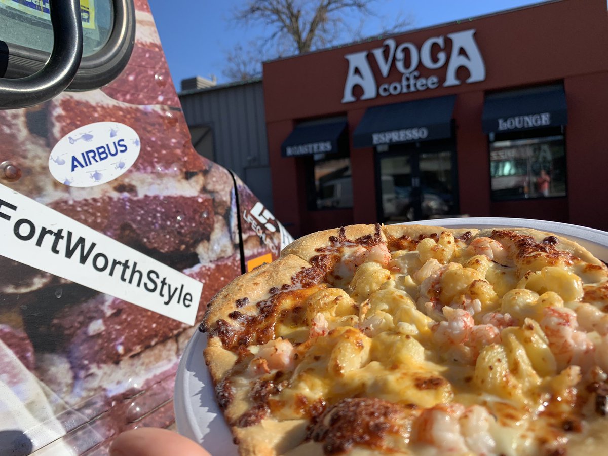 #Lobster #macncheese #pizza at <a href="/AVOCAcoffee/">AVOCA Coffee Roaster</a> <a href="/MobileCuisine/">Mobile Cuisine</a> #fortworthStyle