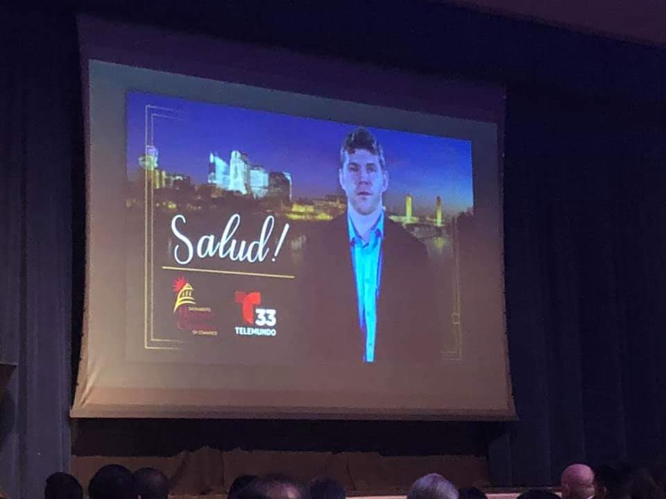 NathanUlsh's tweet photo. Thank you @SacHispanicCC for this recognition! ¡Mil gracias por su liderazgo y apoyo Cathy! #SiSePuede #MicroEmpresas #FBBD #FNDC https://t.co/m6DEGL5deA