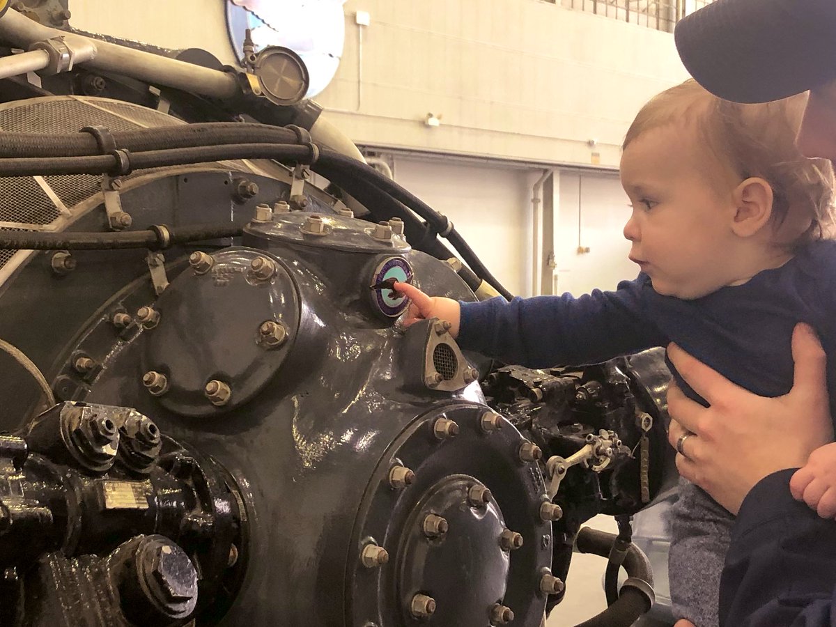 ErinLyman's tweet photo. Hey @prattandwhitney - checking out the #F35 mock-up and we couldn’t help but notice that Dependable Engines medallion along the way 😍🙌 #WeArePW https://t.co/XKvFVNmYsH
