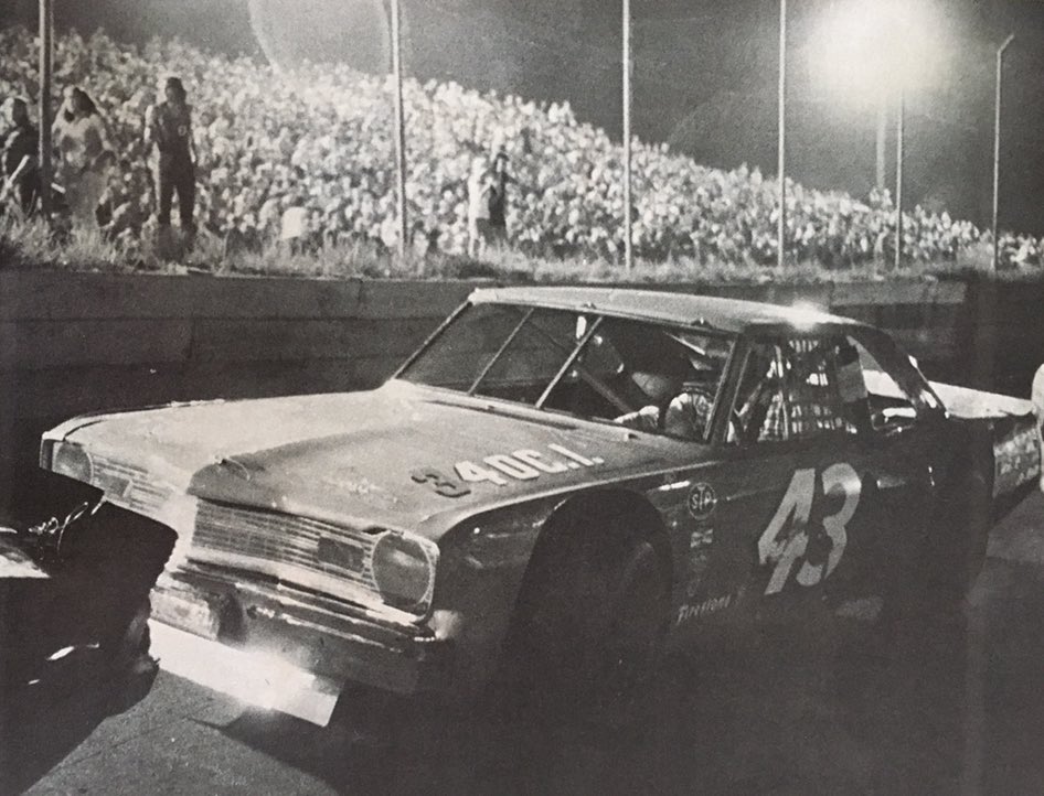 LilRedDave's tweet photo. Saturday night special, by Petty 🏁 #DixieSpeedway #KitCar #MadeInLevelCross https://t.co/4X5gDGSITr