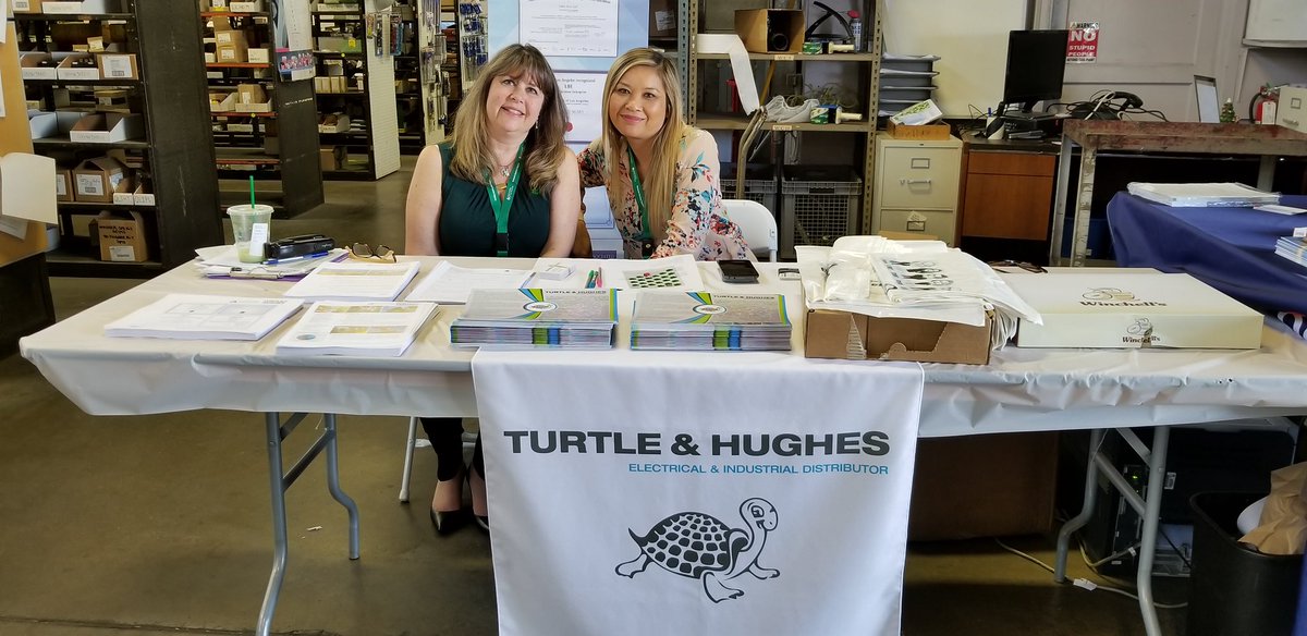 TurtleandHughes's tweet photo. Thank you to everyone for making this another successful event for Turtle ALA! What a great day to share ideas and product knowledge. #WBE #poweringabettertomorrow #products #electricalsupply #LosAngeles #Events #openhouse #Lighting #WBECertified https://t.co/aueSu3csIE