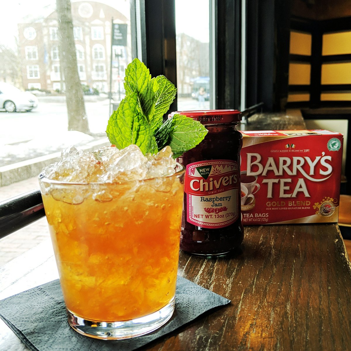 Specialty cocktail this weekend! Irish Breakfast; Jameson Black Barrel Whiskey, Barry’s Tea Simple, Chivers Raspberry Jam and Lemon Juice. Featured in @bostonchefsnews bostonchefs.com/news/2019/03/1… #graftonorginal #cambridgema #StPatricksDay #StPatricksDay2019
