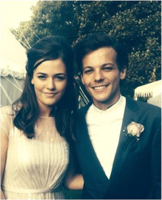 Al parecer Felicite Tomlinson ha fallecido de un ataque al corazón a los 18 años de edad anoche. 
Por respeto a la familia y amigos no manden ningún mensaje preguntando, respetémoslos hasta que digan algo al respecto. 
Descansa en paz pequeño ángel.♥️🙏🏽