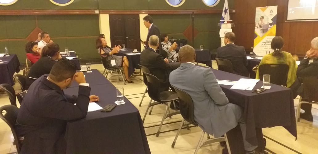 CeCAParbitraje's tweet photo. Seminario “El Arte de Preguntar en la Mediación” #Mediación #EventosCeCAP https://t.co/PvrQsH26U3