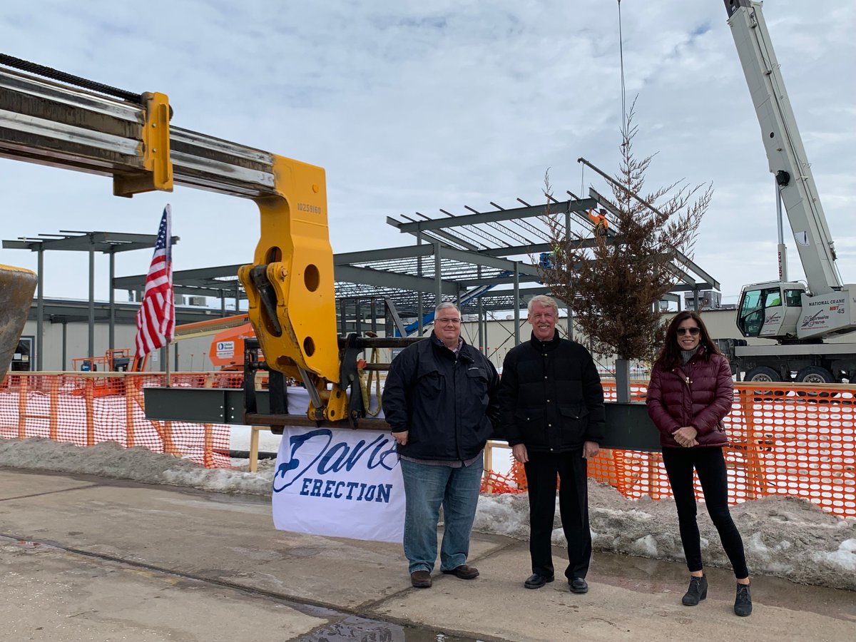 HTI_Plastics's tweet photo. "Topping Out" ceremony of our building's expansion
#HTIPlastics #PCEIncPlastics #plasticsmanufacturer #injectionmolding https://t.co/GbxmuTj74R