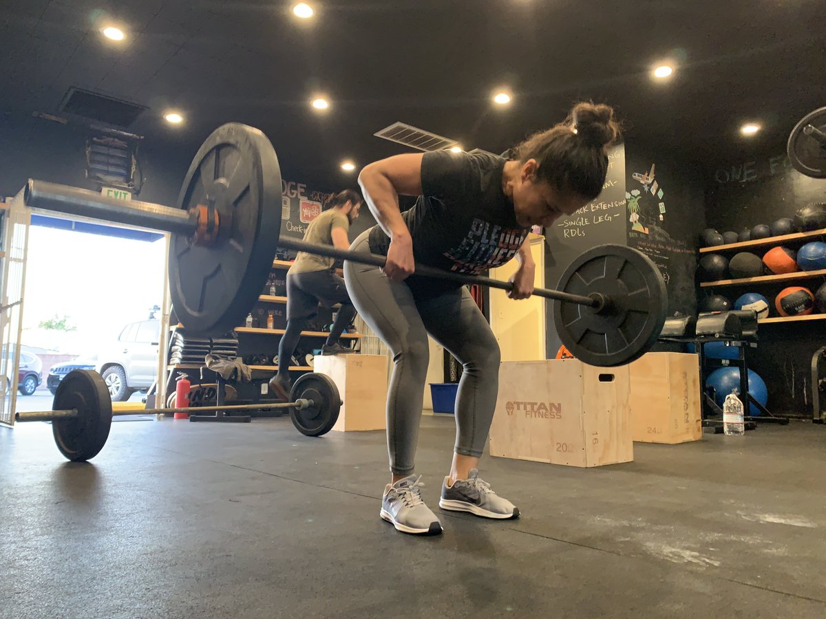 CrossfitPledge's tweet photo. Pendlay Rows will hell you build a stronger back. Do more of them. 
•
•
#wod #crossfitpledge #crossfit #hidowney #downeyca #fitnessjourney #weightlossjourney #fitness #gym #downeycalifornia #thursday #rows https://t.co/V6qKhDw274