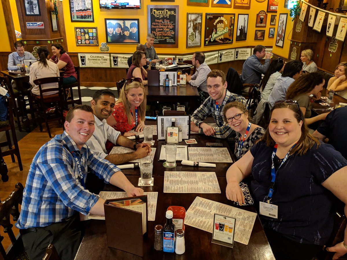 kelstanellis's tweet image. Lunch with @KUpalliative peeps!!! #hpm19 #HPMClassof2019