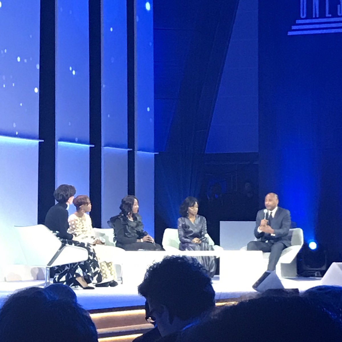 BekaertBrigitte's tweet photo. Wornen can and do make a difference in advancing science and we have to promote women scientists in every way we can says @AlexandraPalt at the #FWIS ceremony 2019 @4womeninscience #UNESCO https://t.co/C92jXIhqea