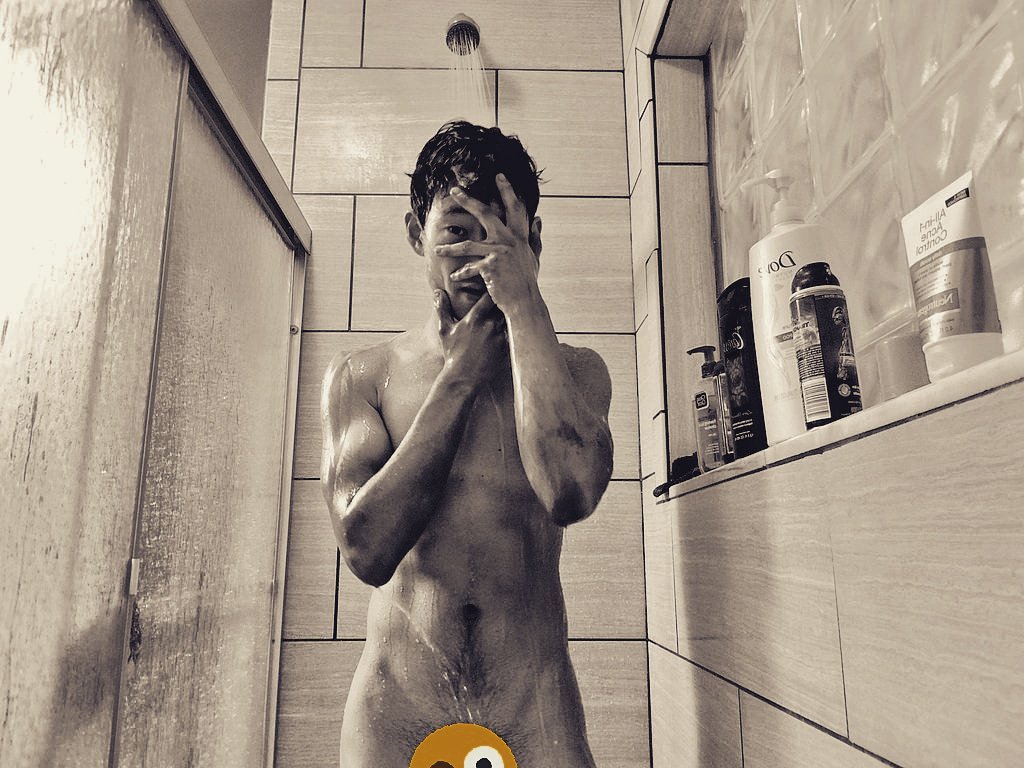 Yellowfever691's tweet photo. Peek-a-boo
Heyy you!! Give me a follow and rt and get a special message in your dms. 

#male #horny #hard #retweet #follow #nude #shower #pornstar #porn #adultentertainer #dm #premium #private #cashapp #asianmen #koreanmen https://t.co/LeaQzt9PQ9