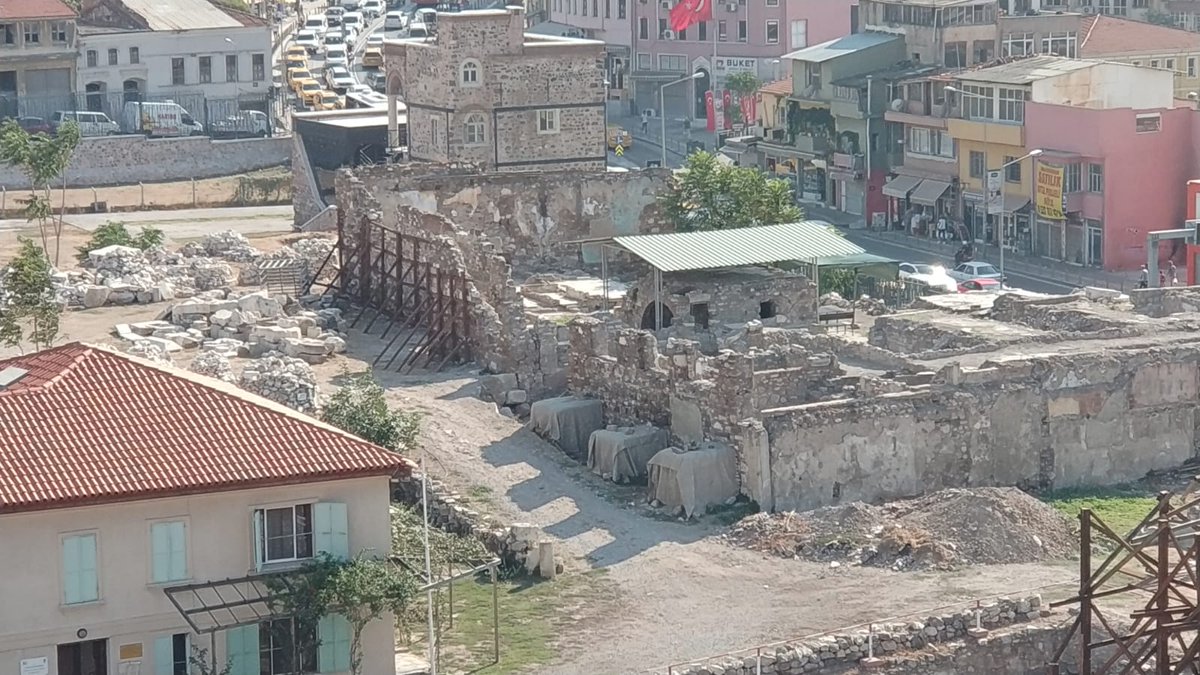 Hecate1378's tweet image. More photos from #symrna #izmir