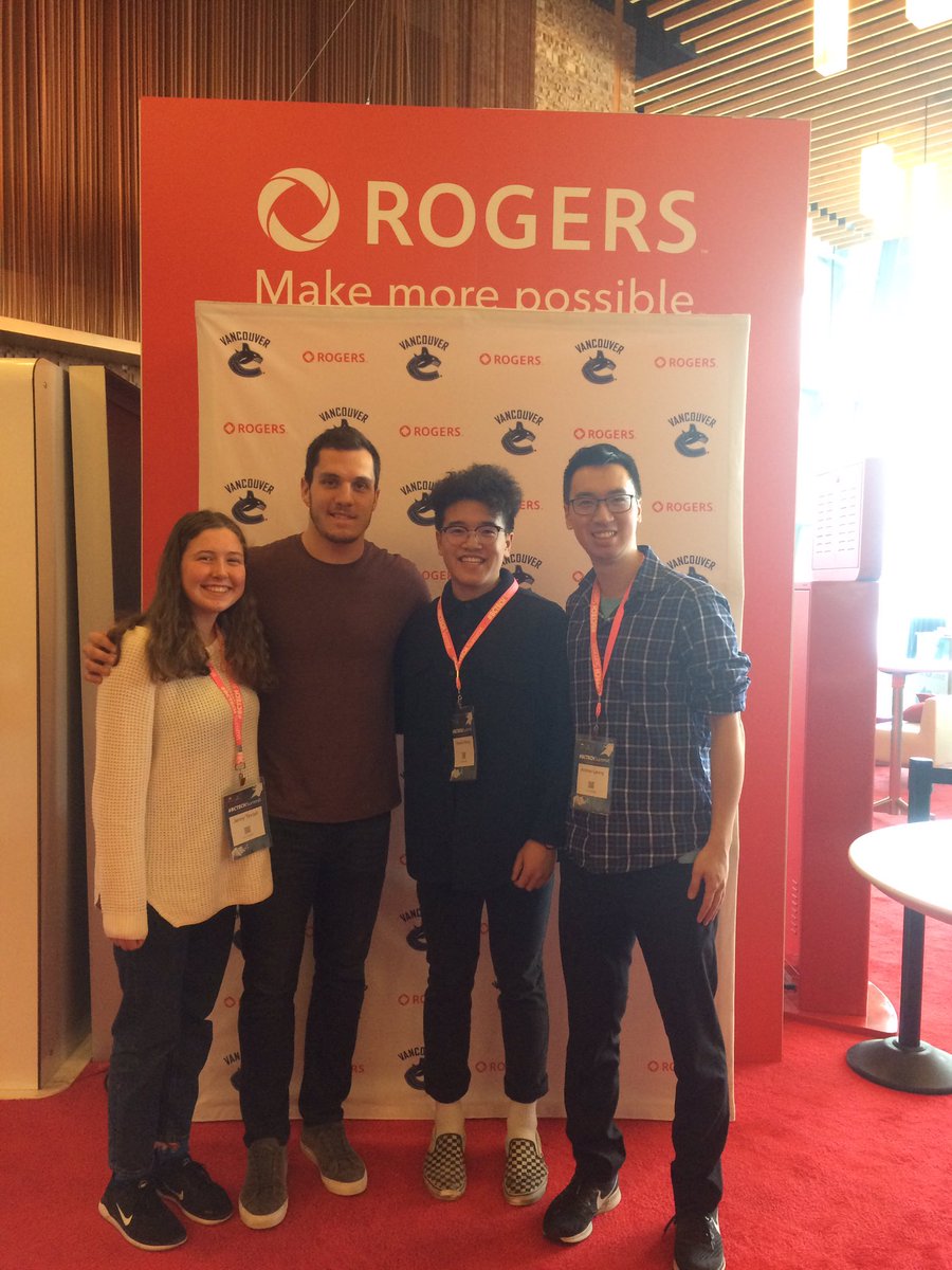 PW students and Mr Leong at the BC Tech Summit meet Bo Horvat from <a href="/Canucks/">Vancouver Canucks</a>. #vsb39 #vsblearns