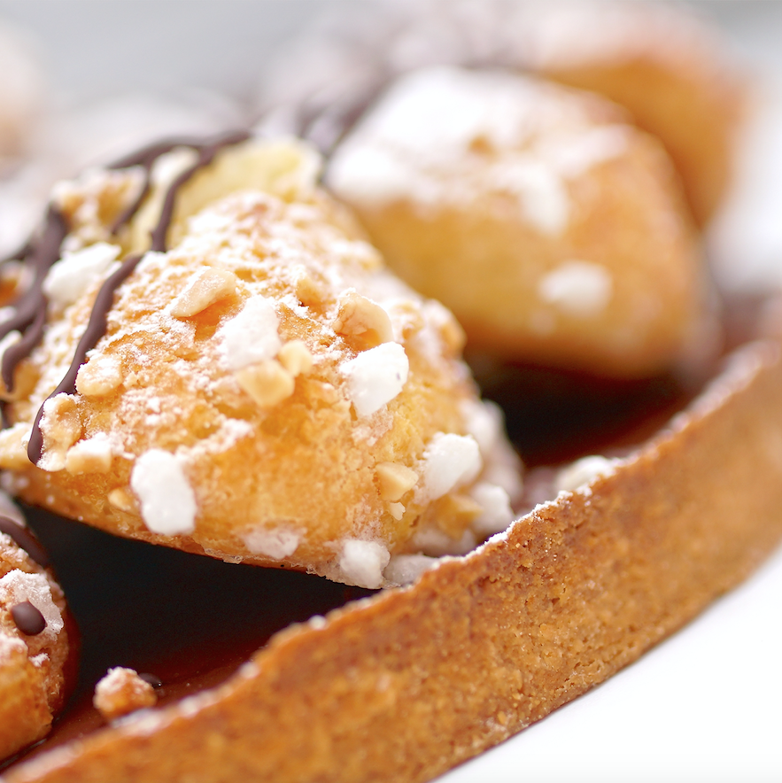 PatOSMONT's tweet photo. Cours profiteroles ce week-end...samedi de 15h à 18hj
Ganache chocolat, et crème pâtissière vanille...
https://t.co/f6CY28am1U https://t.co/eOZ8UoKeuu
