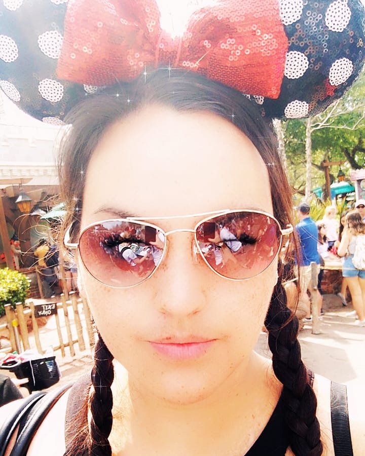 EarthAngel_4444's tweet photo. Disneyland yesterday! What a long and fun day. #iboughttheears #disneyland #funbutexhausting https://t.co/94iFKHhK1G