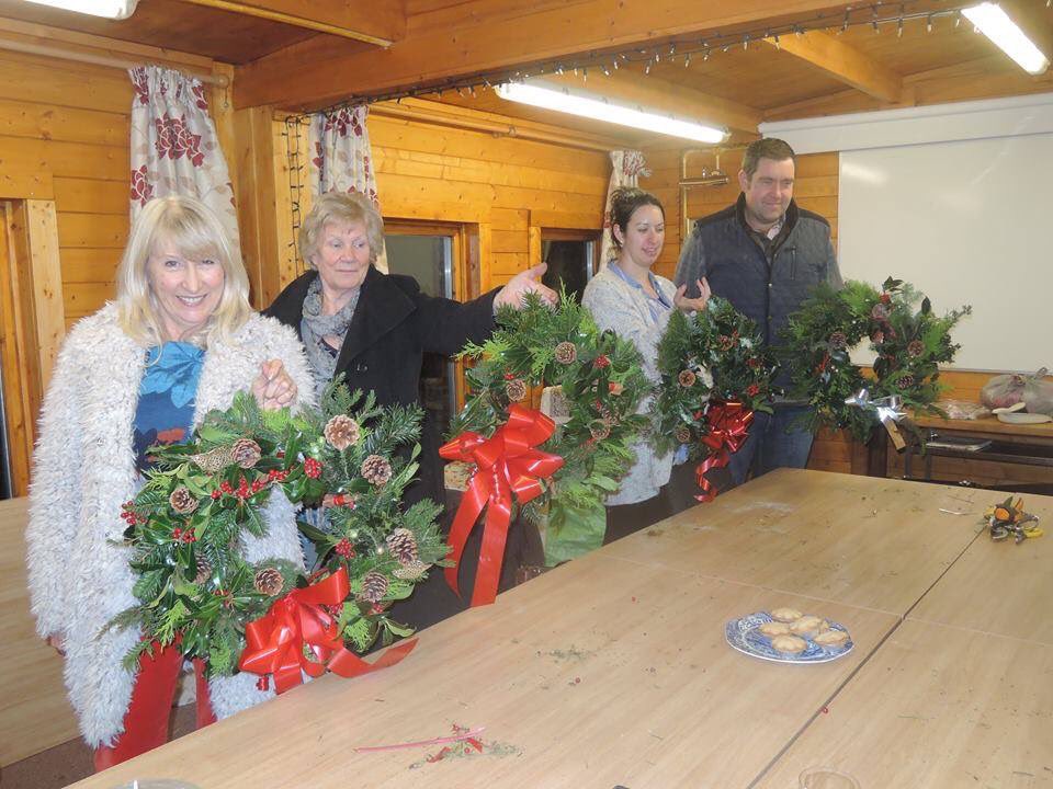tresillianbb's tweet photo. #Throwback to our #Christmas 🎄 Wreath Making last year! 🌟🎅🏼 We had so much fun and aren’t the wreaths just beautiful? 🎉 The classes were so popular, we’ve started taking bookings ✅ for this year already 😊 https://t.co/q5DeZFa27E / 01164 481997 #ThrowbackThursday #handmade https://t.co/CwxrqoJ3cR
