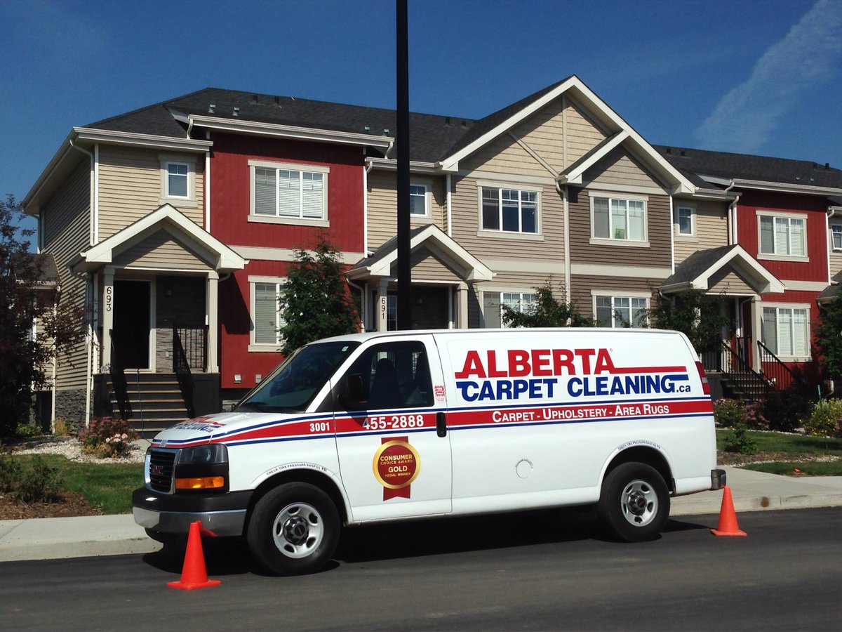 CowanGraphics's tweet photo. Spring cleaning has never looked so good!
#tbt #fleet #graphics @albertacleaning
Custom #reflective #pinstripes & #logos
#CGprint #CGinstall
#yeg #yyc #yxe
#carpet #furnace #cleaning https://t.co/b1cHtyuJdX