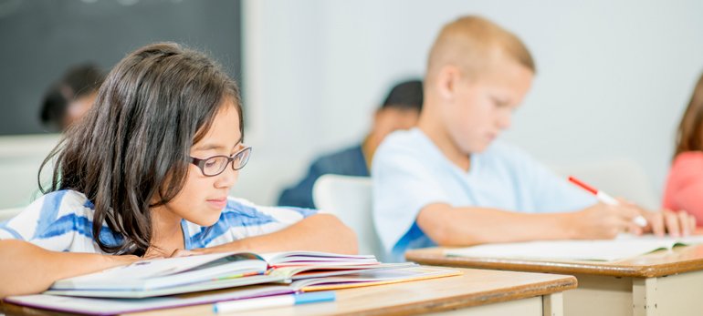 ChanOptometry's tweet image. Multifocal contact lens effective at treating myopia in kids
bit.ly/2H5HCTM 
Contact Chan Optometry for eye exams and optometry services. Visit us at chanoptometry.com or Call us at (905) 604-6856. 
#ChanOptometry #eyecare #markham