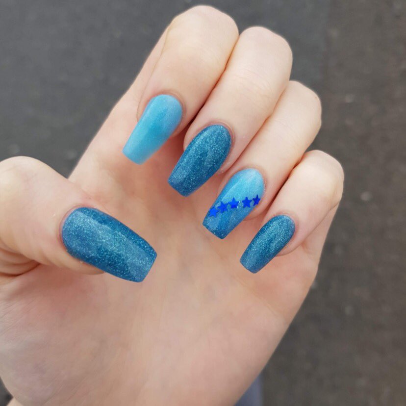 NLNails94's tweet photo. Reach for the stars ⭐️ 

#nailday #acrylicnails #nailthread https://t.co/OQFavSJs2k