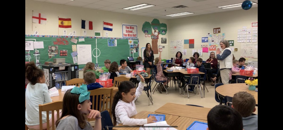 Students in Jennifer Gramza’s class @KnoxESKnights engaged in #ReciprocalTeaching (.74) with supports (roles, sentence stems, @padlet) while they build understanding of how friction generates heat energy. #BoldSchool #leadered #ccsdilsimpact @blendcherokee @CherokeeSchools