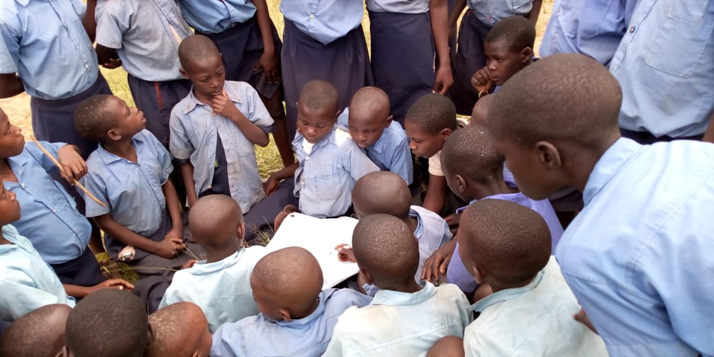guidesrwanda's tweet photo. day 6 of #ABCweek was conducted in Ecole Primaire Tovu where we had 200 boys and girls. We really appreciate the great work Chantal has been doing in Nyagatare and the whole ABC team. Go girls!✊ #FreeBeingMe https://t.co/YUfoPQcjrn