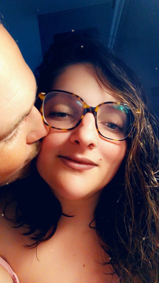 OAmely's tweet photo. Toi et moi pour la vie je t'aime mon amour 😍😘❤️💍💎 5/01/16 https://t.co/syD2HVL6AO