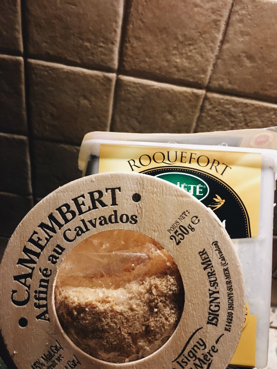 Kovaleva_M_'s tweet photo. храни санкционочку 🧀🧀🧀 https://t.co/VotZwqcBcl