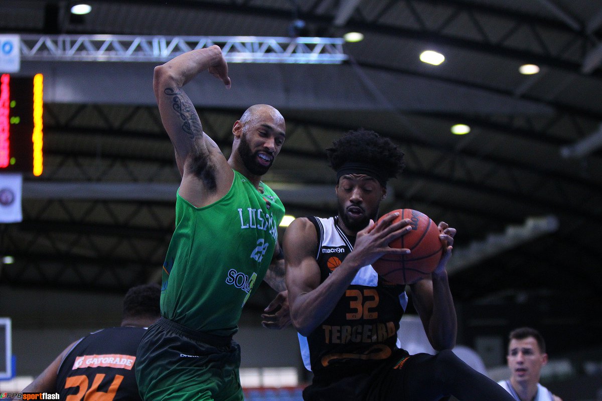 fpbasquetebol's tweet photo. 🏀 @SCLusitania 98-83 Terceira Basket Club
🏆 Taça de Portugal masculina | 1/4 de final
📍 Portimão Arena
💪🏽 @phil_thethrill3 (31pts, 4res, 5as, 1rb)
📊 https://t.co/sjdxdkKQzA  
📲 #somosbasquetebol https://t.co/SawMjcBu8n