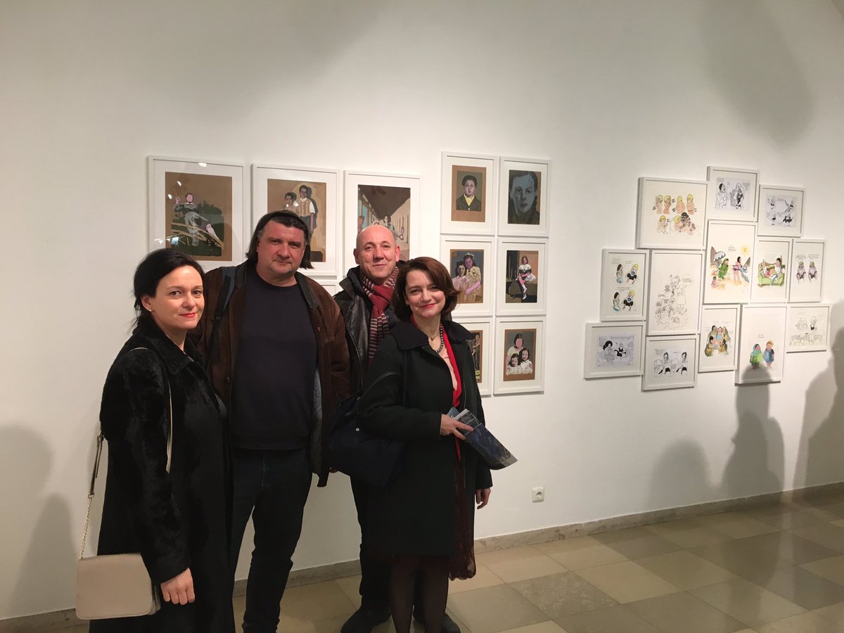 SLOinAUT's tweet photo. Slovenski strip gost na #nextcomicfestival #linz #diemexikaner #umko @bahoebooks #nextcomic #festival #comics @ooe_kq @LG_Linz #suuupersonntag #LandeshauptmannStelzer @ooe_linz #oberösterreich #gottfriedgusenbauer #strip #ausstellung https://t.co/MLivP9SFNl
