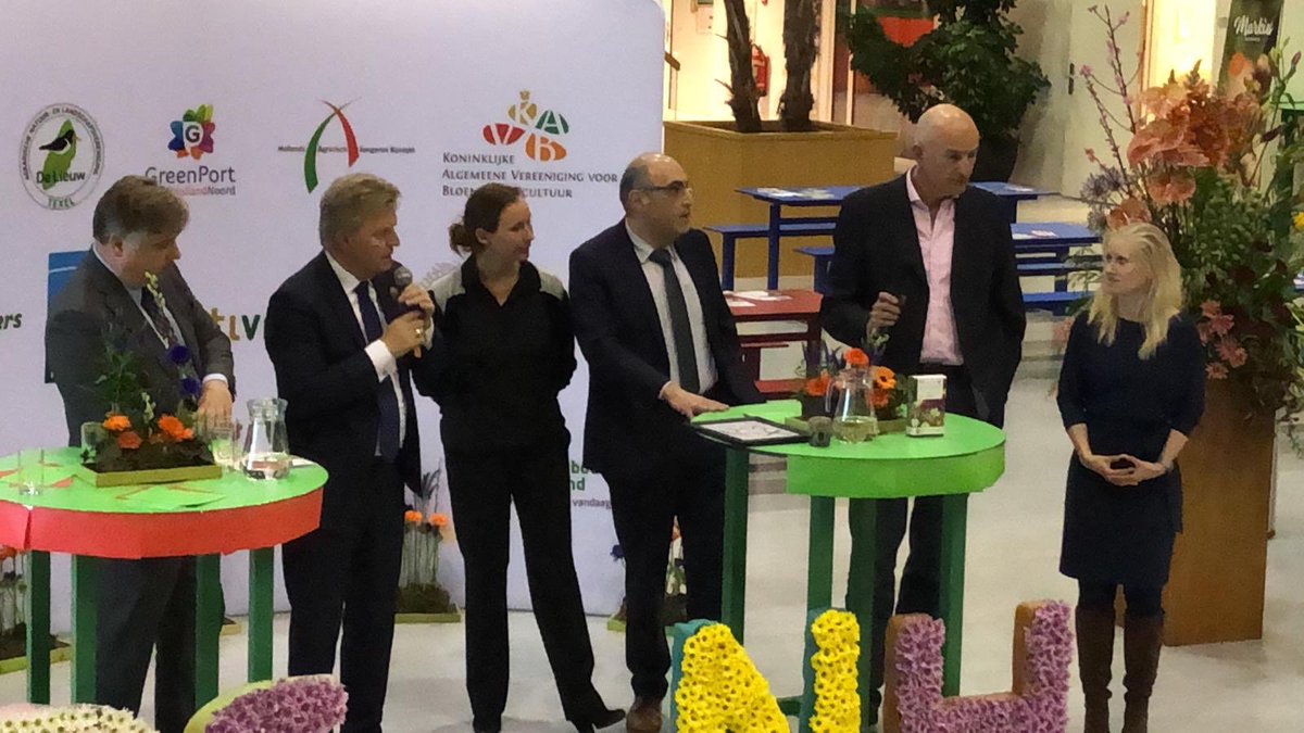 PvdAnh's tweet photo. @TekinAdnan roemt tijdens debat @LTONoord plan Noord-Hollandse groene organisaties #groengoud en roept minister @CvNieuwenhuizen op bij te dragen. https://t.co/rdtiwywEET