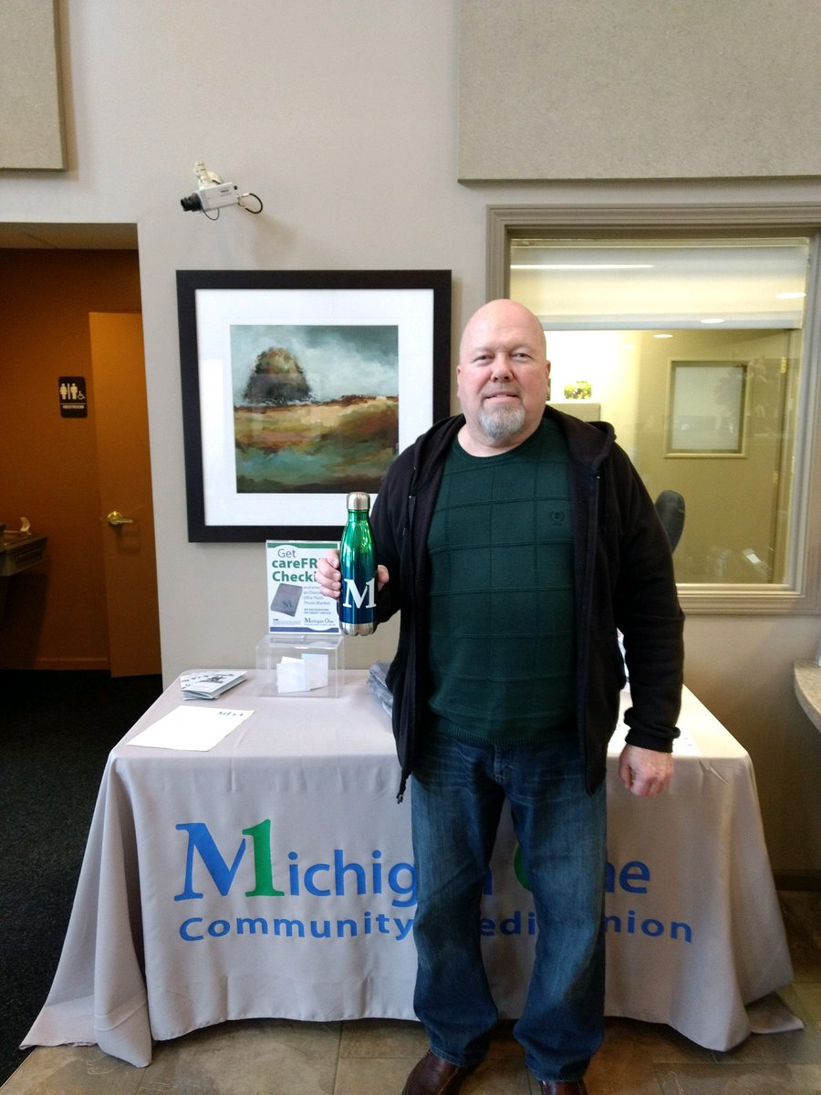 MichiganOneCCU's tweet photo. Congratulations to Timothy Adkins who was the winner of our H2GO bottle giveaway at our Carson City Office for opening a checking account recently. https://t.co/6ijBxcK7kE