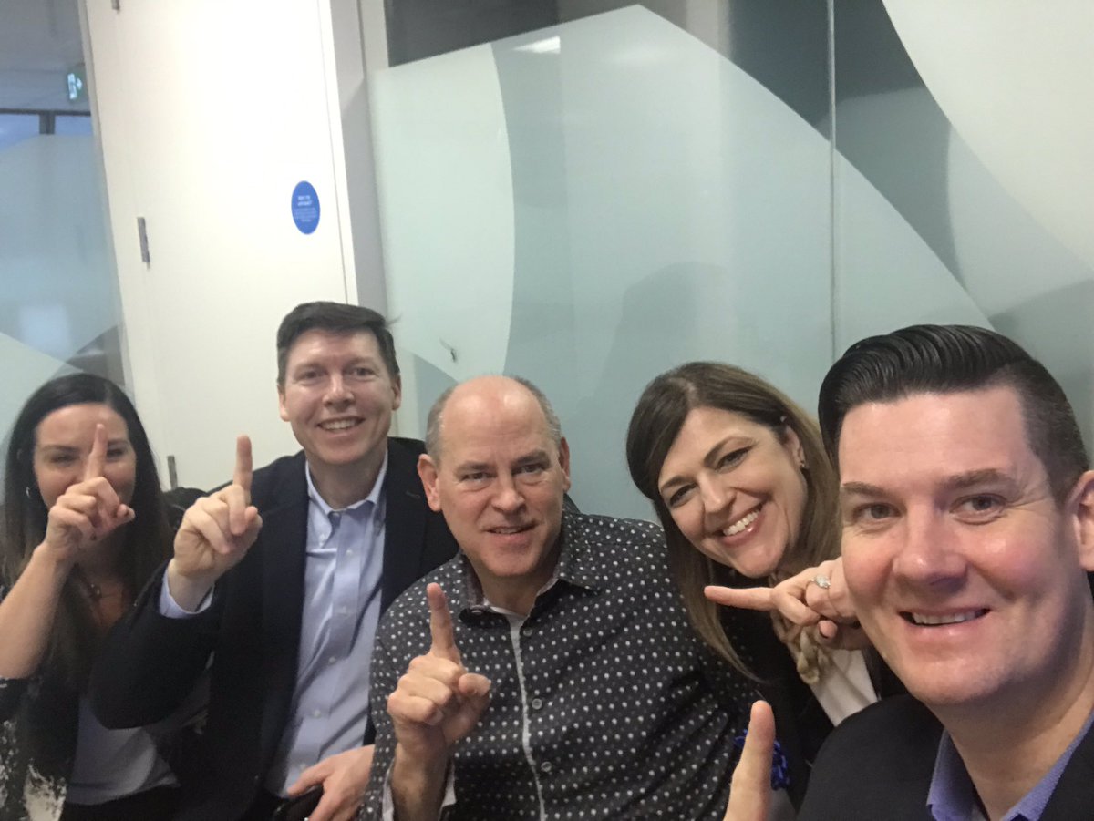 colangelo_lisa's tweet photo. A great kickoff to our  #OneCoast executive committee meeting #BetterTogether @DerekTurner_me @larkinma @FinTech_Invest https://t.co/aXxBYmirnt