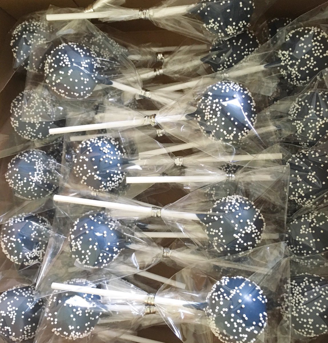 Poppin’ in for the end of #northantshour! Evening! Here’s last weeks American themed order!