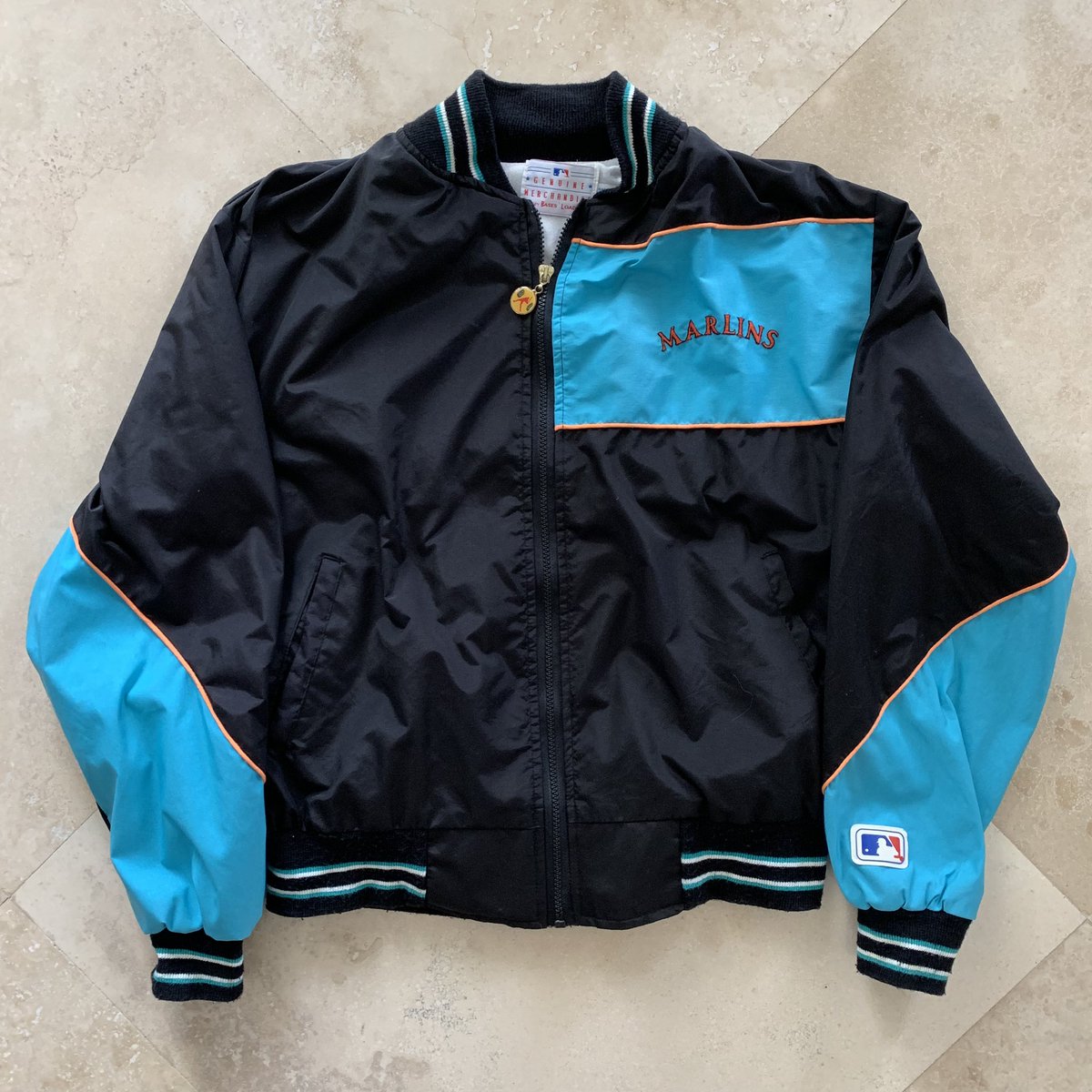 vintage_thrifty's tweet photo. Just picked up some Vintage 🔥 from Goodwill! Paid $15 total for these two jackets, but I think it is well worth it, especially because baseball season is right around the corner! #FloridaMarlins #MarlinPark #Mlb #VintageMlb #VintageApparel #GenuineMerchandise #Thriftresell https://t.co/oYF4uVzZeu