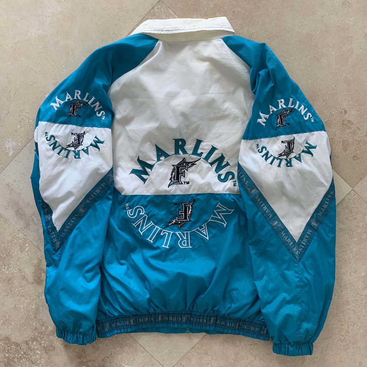 vintage_thrifty's tweet photo. Just picked up some Vintage 🔥 from Goodwill! Paid $15 total for these two jackets, but I think it is well worth it, especially because baseball season is right around the corner! #FloridaMarlins #MarlinPark #Mlb #VintageMlb #VintageApparel #GenuineMerchandise #Thriftresell https://t.co/oYF4uVzZeu
