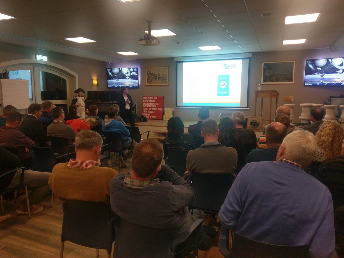 <a href="/Boerderijbezoek/">Lisanne Oskam</a> Lisanne op bezoek bij <a href="/LTONoord/">LTO Noord</a> afdeling VoornePutten. Goede uitleg Boert Bewust