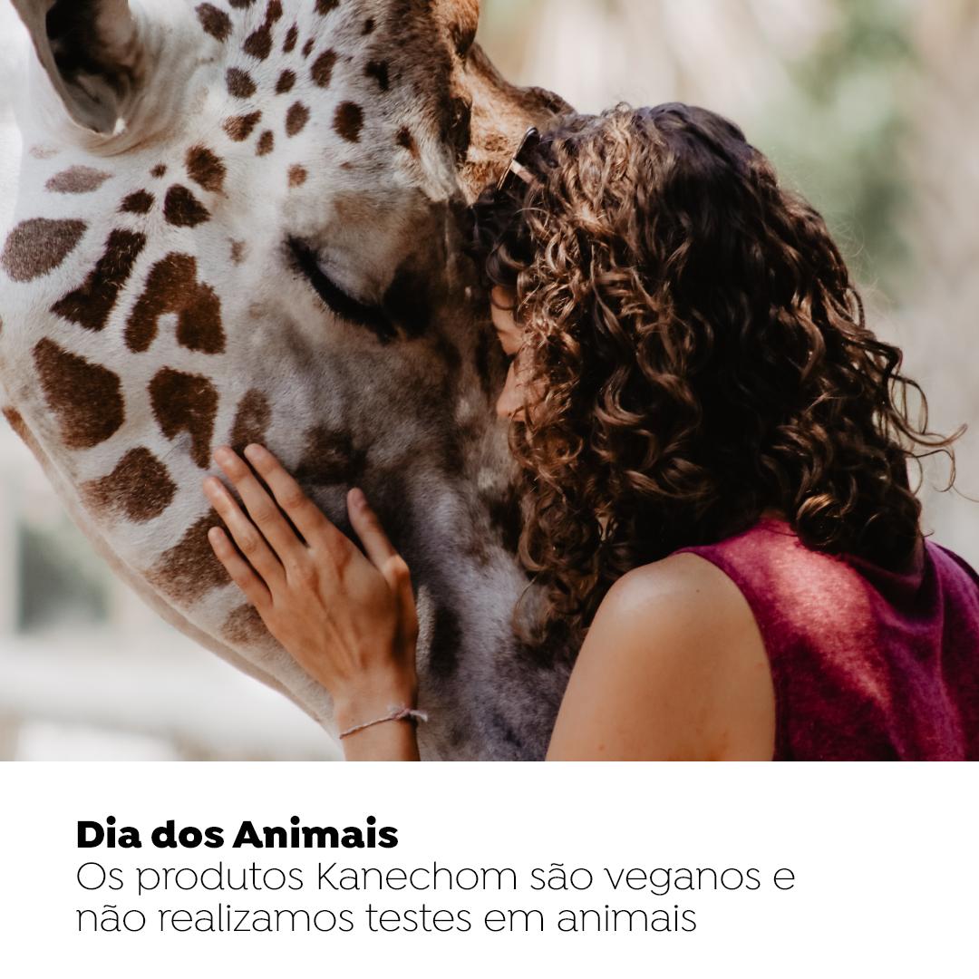 Kanechom's tweet photo. Respeito e amor, nossos produtos são veganos e não realizamos testes em animais. 

#Kanechom #BlogKanechom https://t.co/kAFj7lLSSw