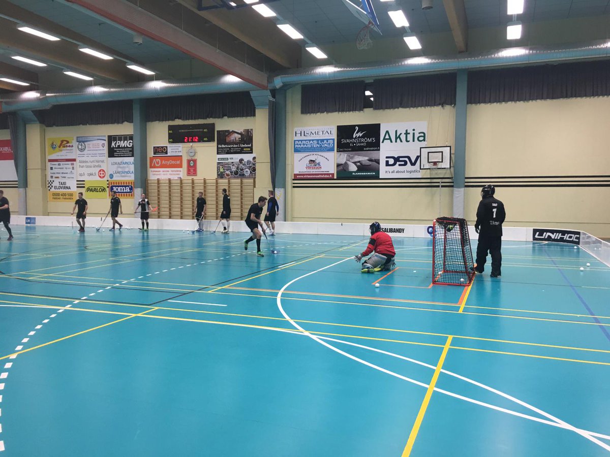 SC_Wolves's tweet photo. Me ollaan valmiita - oletteko te?

SC Wolves - @raumansalba /2 huomenna kello 20.00 PUNT:issa!

Matsiennakko: https://t.co/aEyN7nqPsf

FB-tapahtuma: https://t.co/abgdx7StZG

TERVETULOA!

#SCWolves #Nousukarsinnat #salibandy #HalaSusi #Pargas #Parainen https://t.co/X5knrRB9Gu