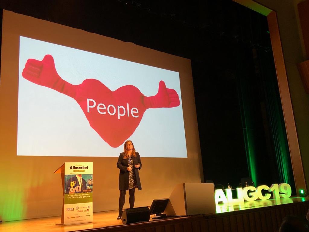Antonella Pucarelli (@antopuca) on Twitter photo Hoy he tenido la suerte de participar en el IX Encuentro #ALIGC19 <a href="/Alimarket_GCon/">AlimarketGranConsumo</a> para hablar de cómo atraer talento.
En IKEA creemos que todo el mundo tiene un talento. Y apostamos por un ambiente inclusivo y diverso donde poder ser uno mismo. Hoy he tenido la suerte de participar en el IX Encuentro #ALIGC19 <a href="/Alimarket_GCon/">AlimarketGranConsumo</a> para hablar de cómo atraer talento.
En IKEA creemos que todo el mundo tiene un talento. Y apostamos por un ambiente inclusivo y diverso donde poder ser uno mismo.