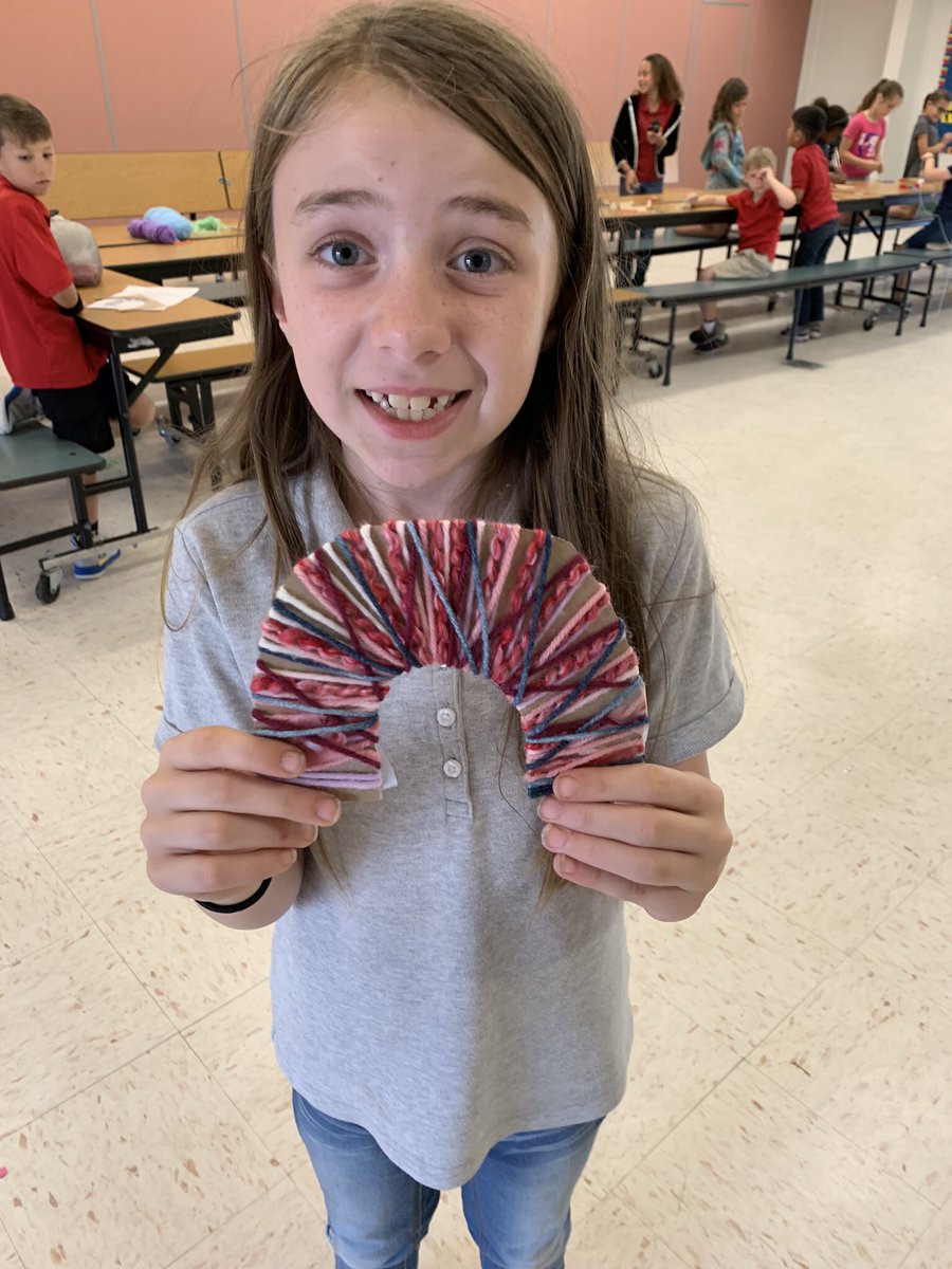 AmberLiebler's tweet photo. St. Patrick’s day rainbow of good luck craft #FreedomVCS https://t.co/NdZrKwq5Vr