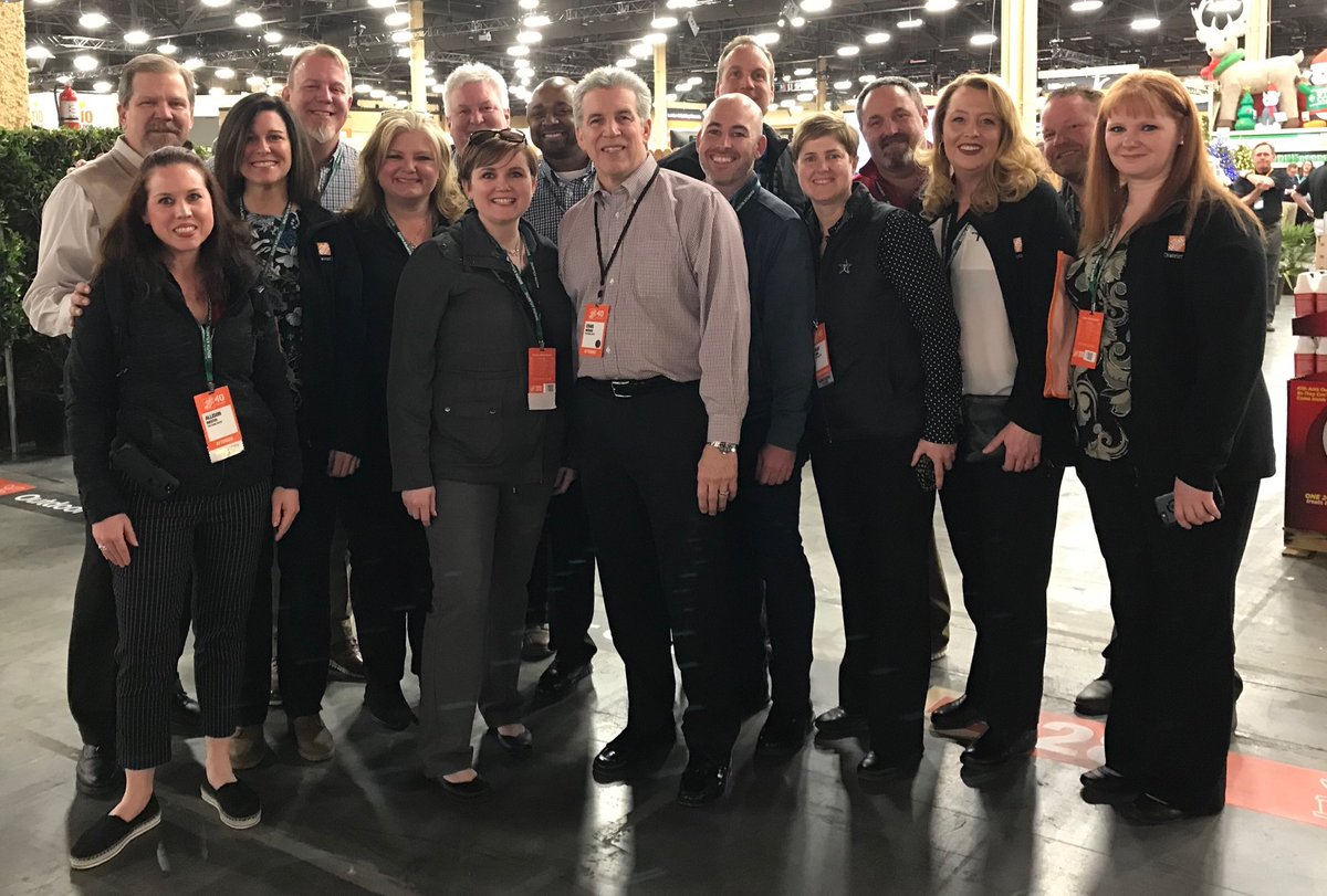 Michelle Shinn (@mshinnthd) on Twitter photo D3 Team!! Quality time with our awesome CEO Craig and EVPHR Tim.
@thd_young <a href="/KevinZ_THD/">Kevin Zanewicz</a> D3 Team!! Quality time with our awesome CEO Craig and EVPHR Tim.
@thd_young <a href="/KevinZ_THD/">Kevin Zanewicz</a>
