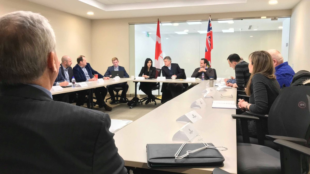 gghamari's tweet photo. I was happy to organize &amp; moderate a Litter &amp; Waste Reduction round table for Minister @RodPhillips01 w/ some of #Ottawa's key industry stakeholders. Thank you Minister @DrFullertonMPP &amp; MPP @JR_Ottawa for joining us in #Carleton! #Ottnews #OnPoli #heretoserve #osgoodeward https://t.co/xmHQYB649k